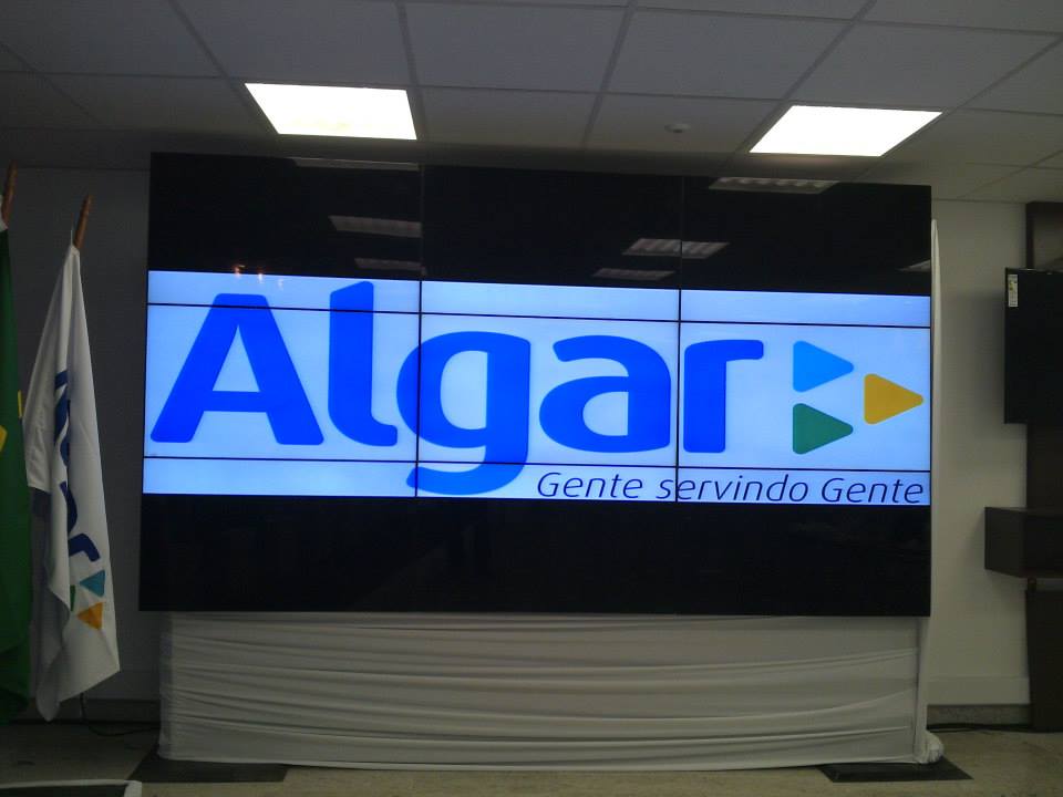 Evento ALGAR Telecom/ BH Bairro Belvedere: acabamento em tecido, sonorização, video wol, tvs de led e iluminação cênica.